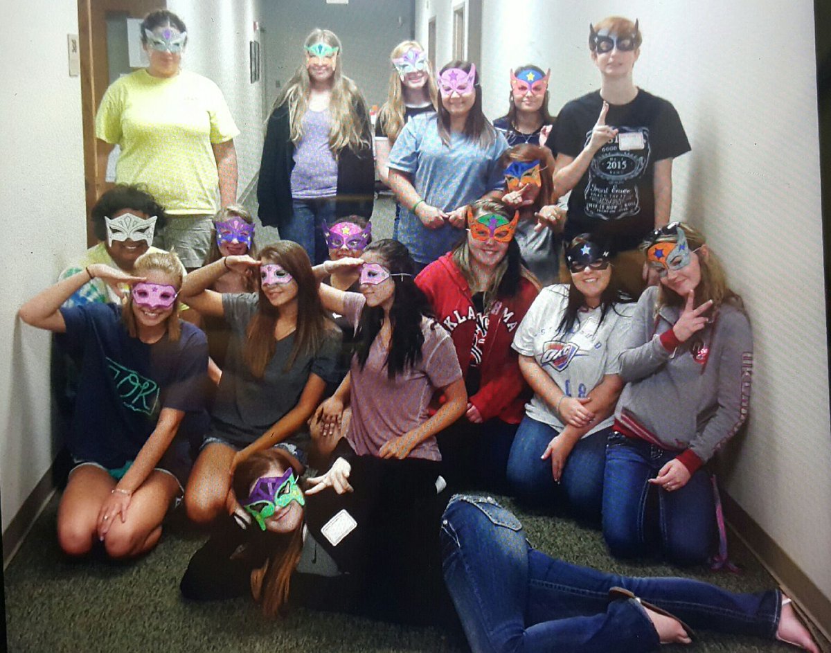 Mswhitecvtc's tweet photo. These SUPERHEROS made my day! Thanks friends! #6505 
#SeeMeAtCV https://t.co/xpY5jwvoV0