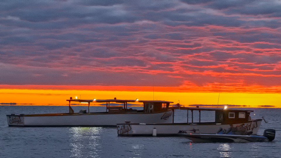 bassmaster's tweet photo. Day 1 of the #Bassmaster @Toyota AOY Championship launch this morning was beautiful! https://t.co/AK7mnHgBH7 https://t.co/j7r7iAbMS9