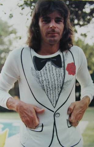 ADNROCKmx's tweet photo. Un día como hoy de 2008 perdimos a un grande del Rock N' Roll Rick Wright de Pink Floyd https://t.co/E3wDatdtDO