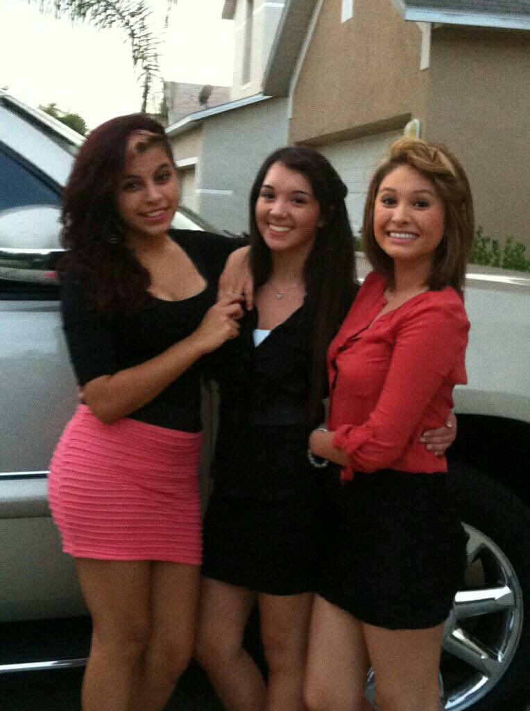 _BossLady95's tweet photo. Damnnnnnn #ThrowTfBack #TBT @Shay6464 @PRESIDENTIALYD #4YearsAgo ! 😂😍💁🏻😅 https://t.co/EZyH5awpi0