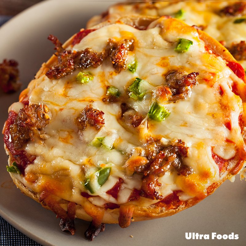 UltraFoods's tweet image. Who remembers this #ThrowbackSnack? Follow the link to see how you can make a bunch at home! bit.ly/2cQDvt2