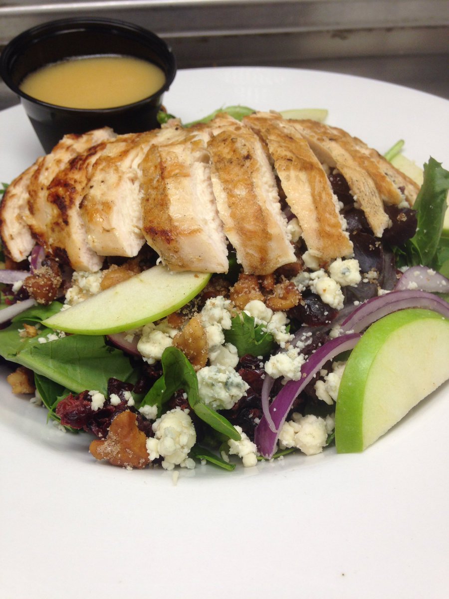BinkleysKitchen's tweet photo. Who says salads have to be boring?Check out one of our lunch specials: the Cider House Salad  🍎🍏 https://t.co/PB0005MkwP