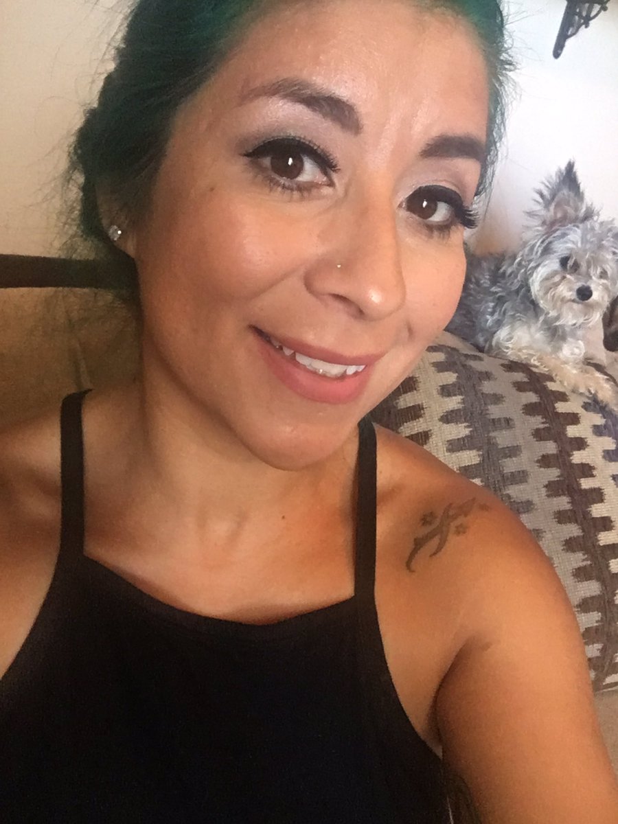 MichJay's tweet photo. Just because #editat8 #influenster @influenster https://t.co/Zto6hfN69l