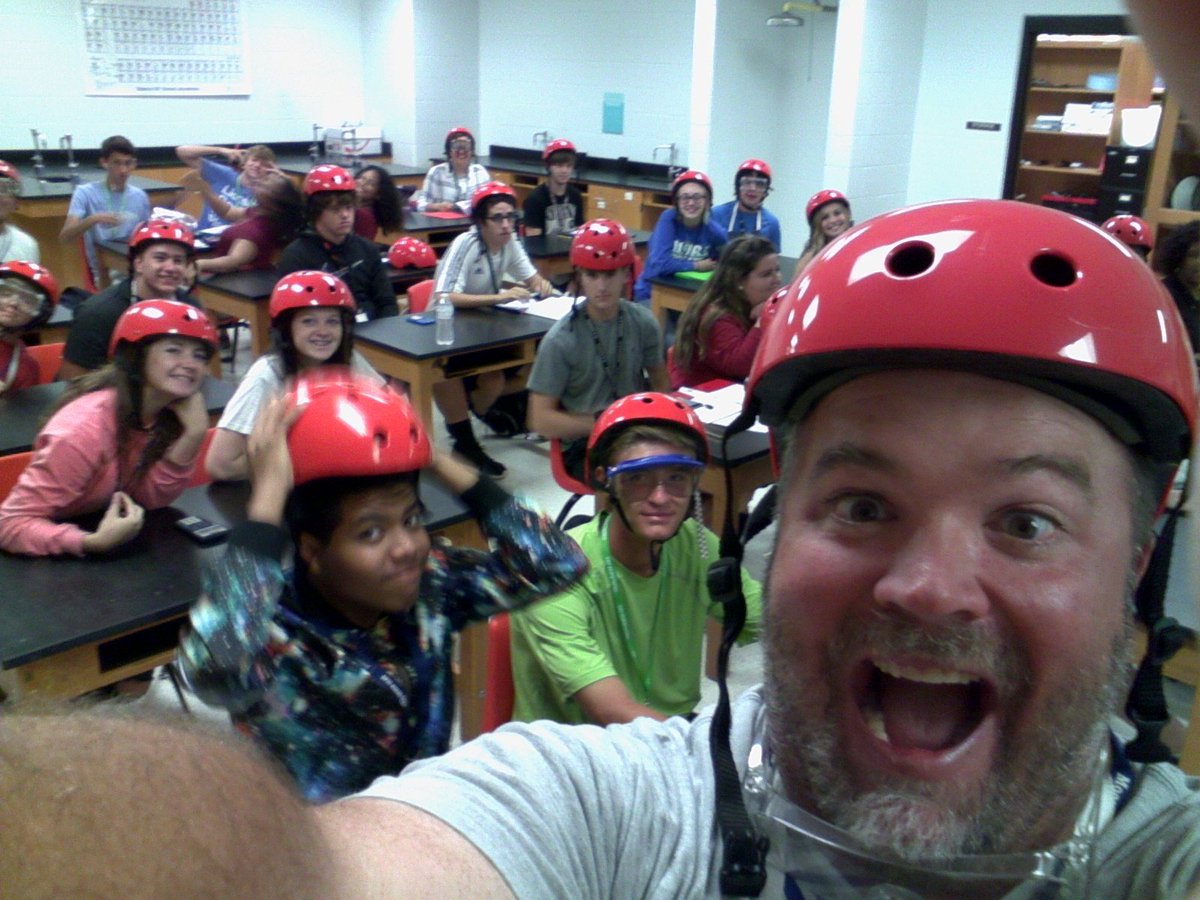 Jon_M_Jacks's tweet photo. 3rd hour

Getting ready for severe weather drill

#chisspy #safety https://t.co/qNn8LWvBpc