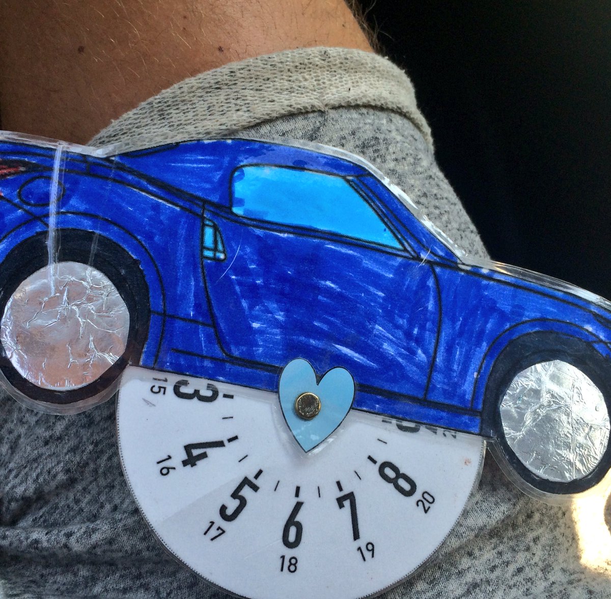 Wie o wie is z'n kunstwerk van z'n zoontje kwijt ?