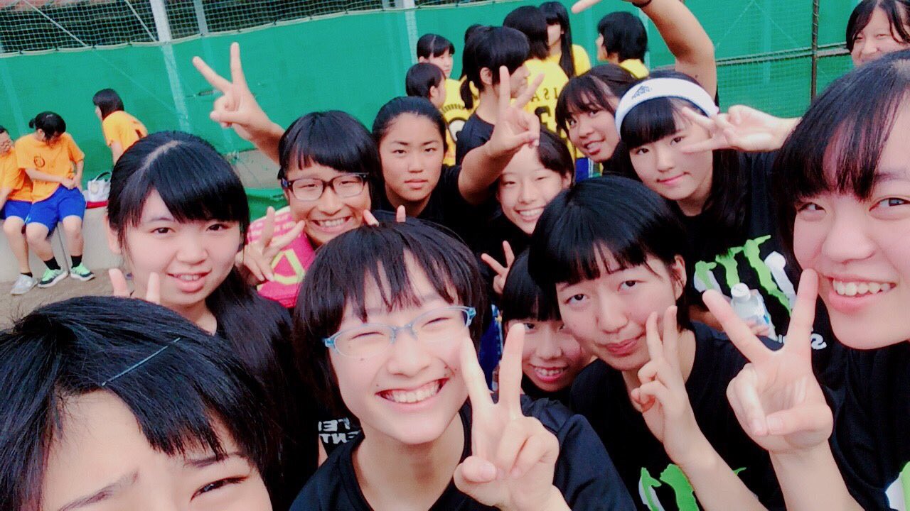 阿久津 真衣 Al Twitter クラスマッチが昨日で終わりました 男子バレーと女子バスケとってもかっこよかった ヘアバンドのおかげで2日間頭痛が凄かったけど楽しかった T Co R4zoedn6of Twitter
