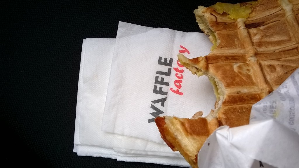 Deliarenn's tweet image. A l'ancienne #Vélizy2 #DUTSRC