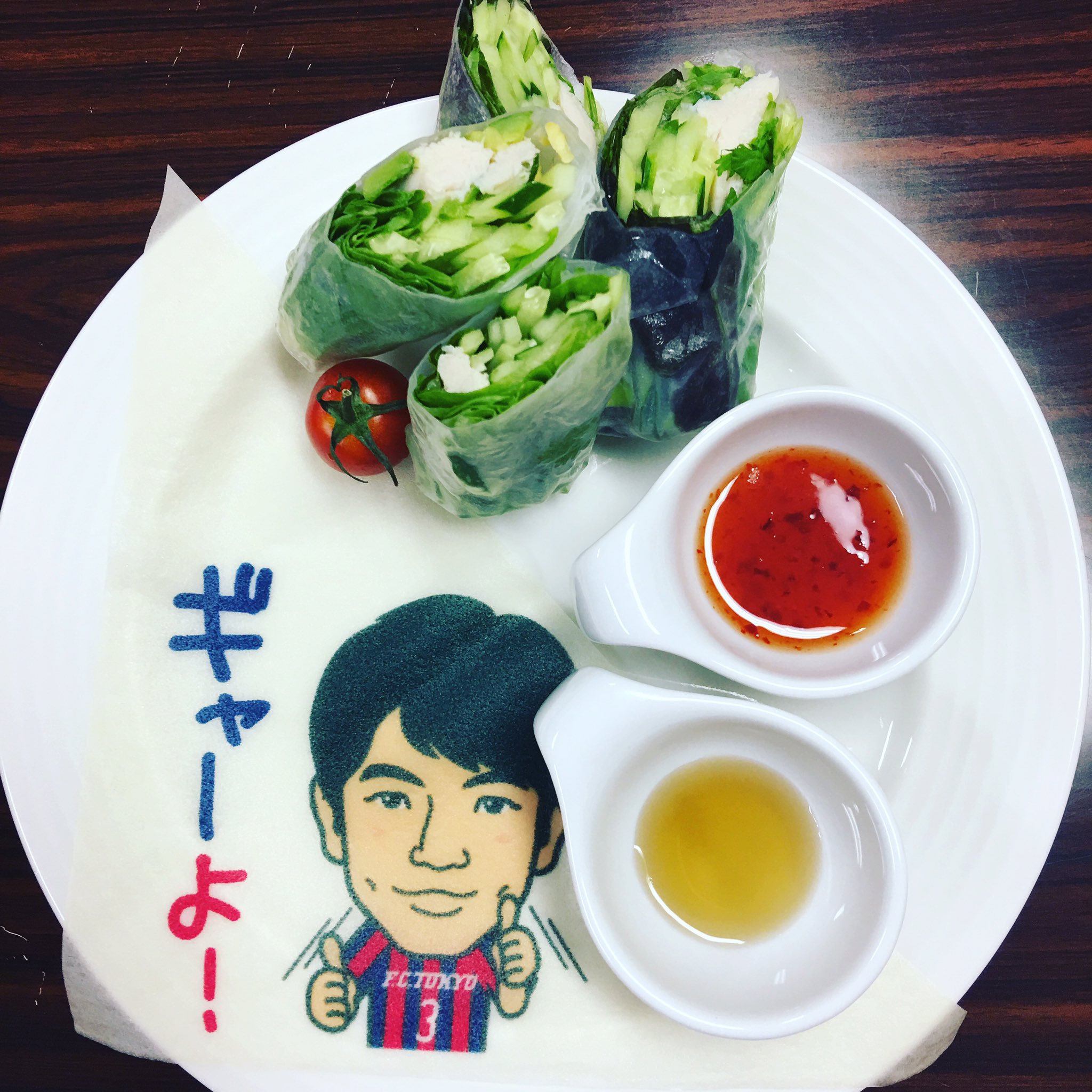 森重真人 スイーツパラダイス八王子店 Fc東京とのコラボ商品 Fctokyo スイーツパラダイス 八王子 コラボ商品 生春巻き パクチー 何個でもいける 森重真人 ギャーよ T Co T86ufvglvn Twitter