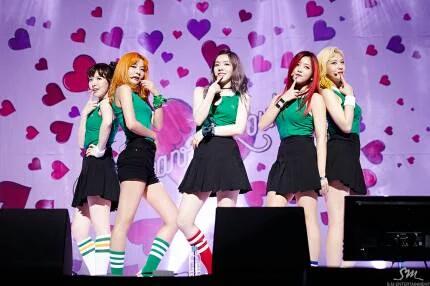 REDVELVET5_'s tweet photo. 160914 #REDVELVET 'Russian Roulette' Mini Fanmeeting https://t.co/YsU0VUjPIN