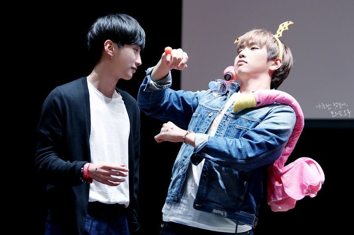 140914
하트 뿅뿅 💕💕
img1.daumcdn.net/thumb/R720x0.q…
img1.daumcdn.net/thumb/R720x0.q…