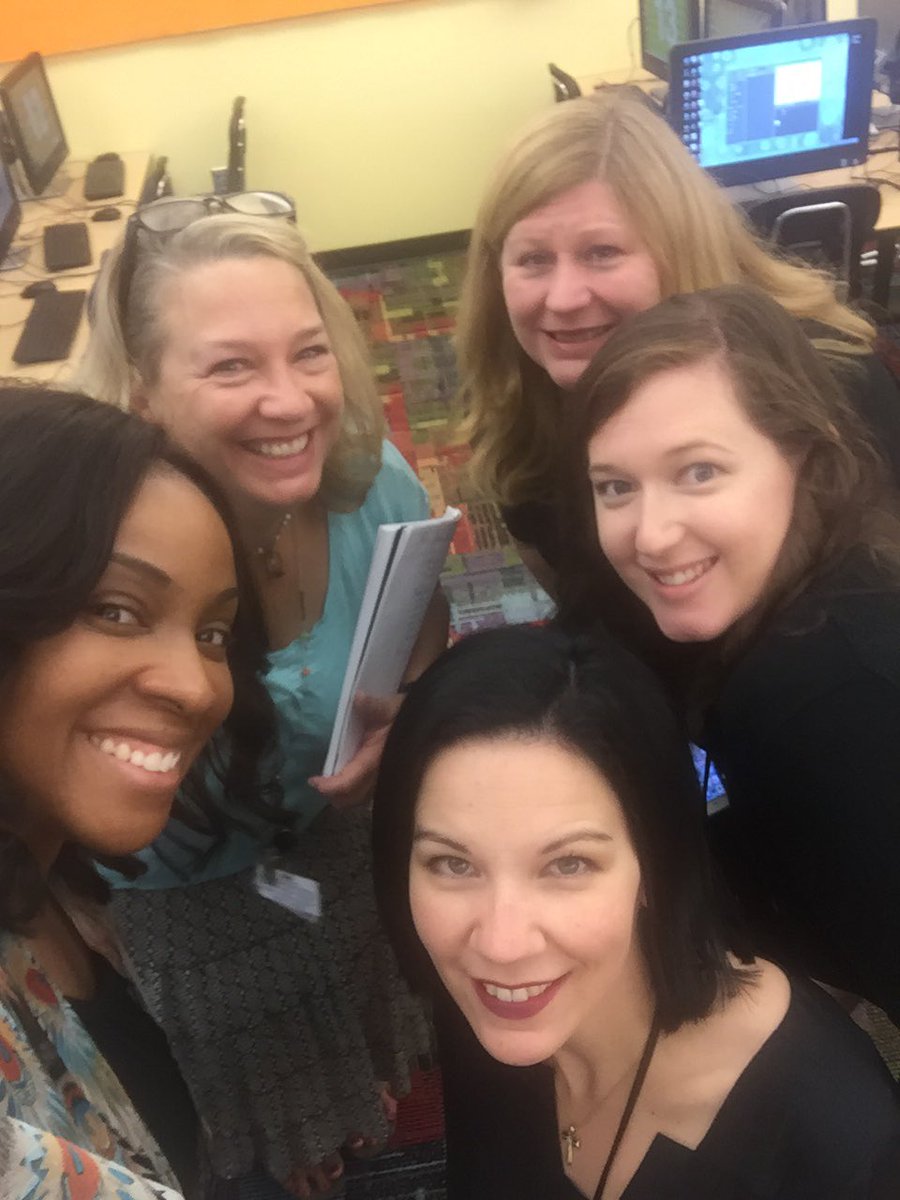 KimCan109's tweet photo. Will we break out!!?? Breakout EDU https://t.co/RozexgtEpa
