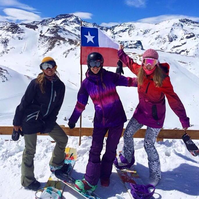 SKITOTALCHILE's tweet photo. Ven y sube con nosotros a Valle Nevado. ¡Todas las pistas estarán abiertas para celebrar nuestras fiestas patrias! https://t.co/leB38YBqK2