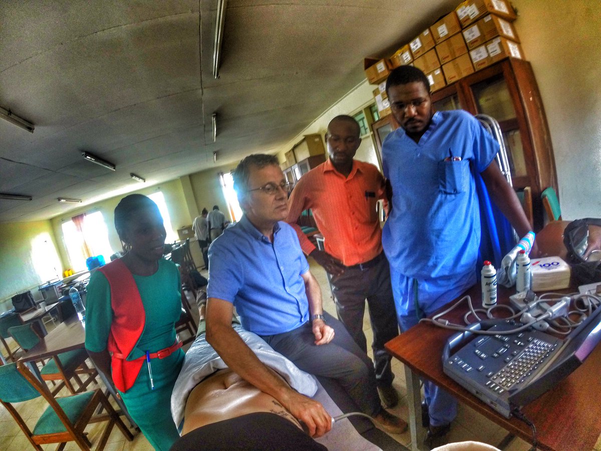 CBSkorpen's tweet photo. Hands-on training. #POCUS #PURE https://t.co/EmqIDaZec6