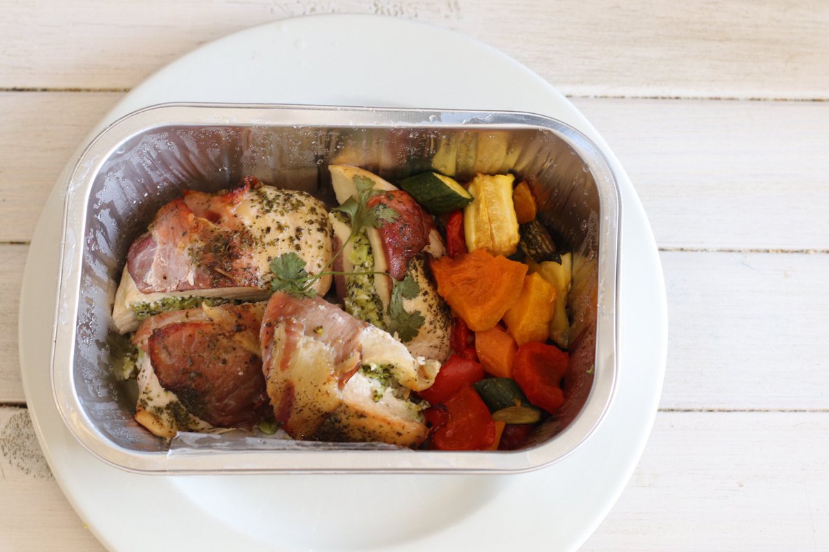 BaileySchneider's tweet photo. YUM @RawVegCT precooked meal: Chicken breasts stuffed with broccoli + danish feta, wrapped in bacon w roast veggies! https://t.co/VmCeW6GQwQ