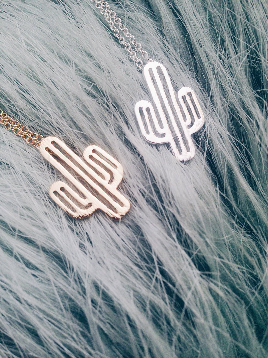 silvanajslays's tweet photo. Fashion jewellery from £1! 

https://t.co/BJyVRKOC6c 

FREE UK DELIVERY on orders over £15!

#fbloggers #lbloggers https://t.co/tAHrQO2oNV