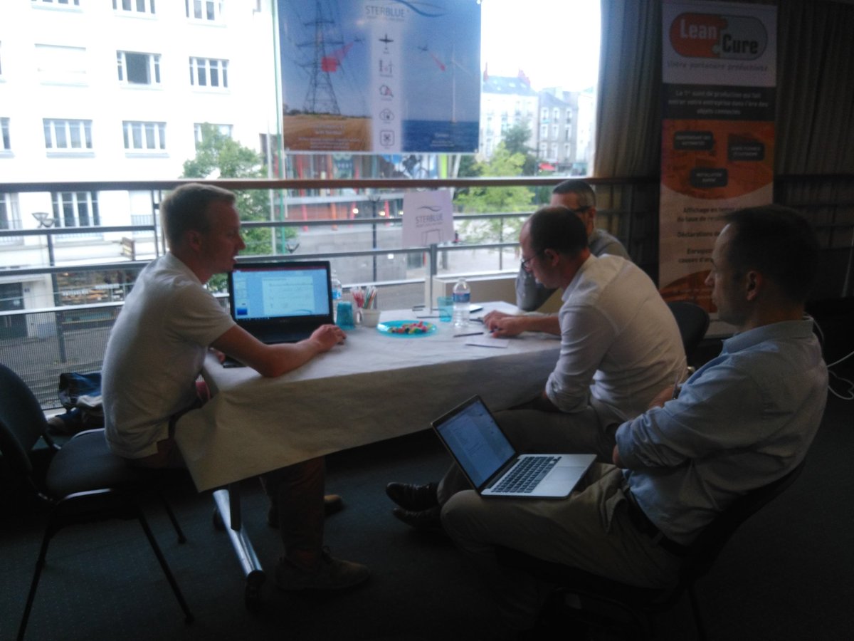 Dinersdunsoir's tweet photo. C'est parti pour les rencontres BtoB entre les startups et industriels ! #OpenInnovDay #NantesDigitalW https://t.co/687V5J2fee