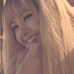 lisamanobanpics's tweet photo. Lisa icons https://t.co/8W7KTgH6nA