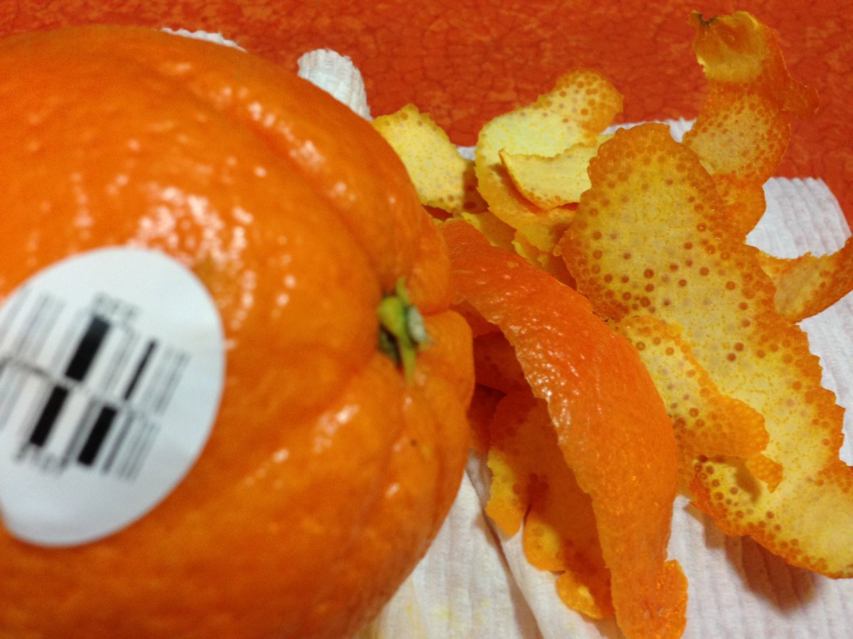 FONDANTIER's tweet photo. Making #OrangeLiquor today..#zest+#sugar+#rum or #vodka+#time -#barcodesticker =#cointreau like #deliciousness https://t.co/Sihq1fbmB7