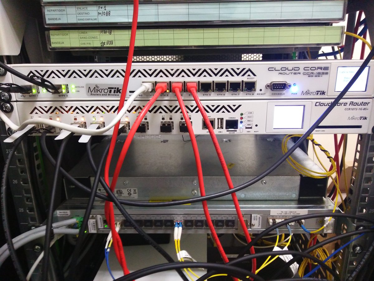 JoseAAlferez's tweet image. A la espera de mi @mikrotik_com #RB3011 tendré que entretenerme con estos dos pequeñines #CCR1036 y #CCR1072