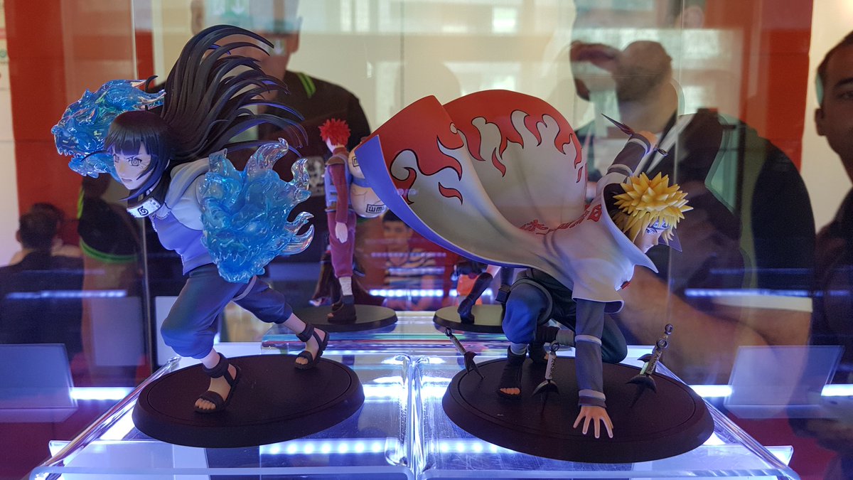 JoshLotaku's tweet photo. Mes deux petites beautés que j'ai gagné au concours Naruto aux #TFD4 avec une sacrée chance !!!! 😲 https://t.co/5Hu3KnEALx