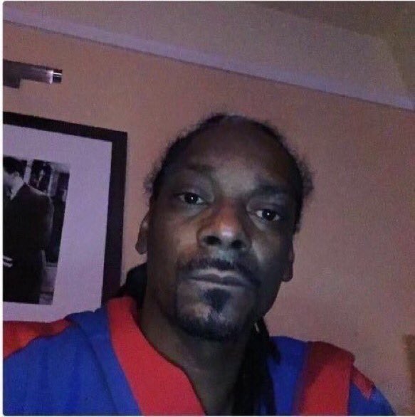 thefemaleboook's tweet photo. When your alarm goes off and youre questioning if your education is worth it 🙃 https://t.co/wWPi0gCzfx