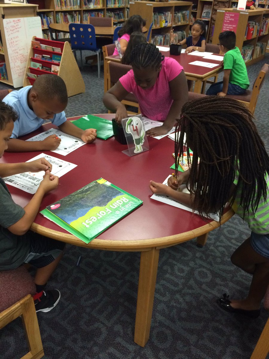 BTELibrarian's tweet photo. Hello #DotDay2016 from @BTENews 2nd grade. Thanks #Quiver for a great activity. https://t.co/JyzZQzNQeo