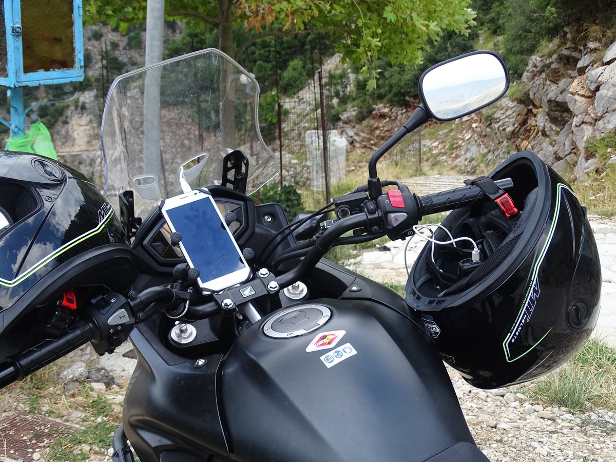 enterprise_psi's tweet photo. pit stop #cb500x #honda #anthousa https://t.co/0dMnwYkdxT