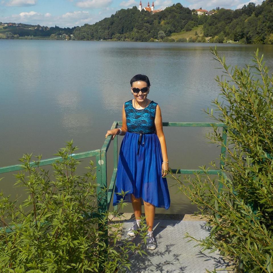 escastrology's tweet photo. the signs as daniela from slovenia

scorpio ♏ – long blue dress with sunglasses https://t.co/ShvCkFiEX6