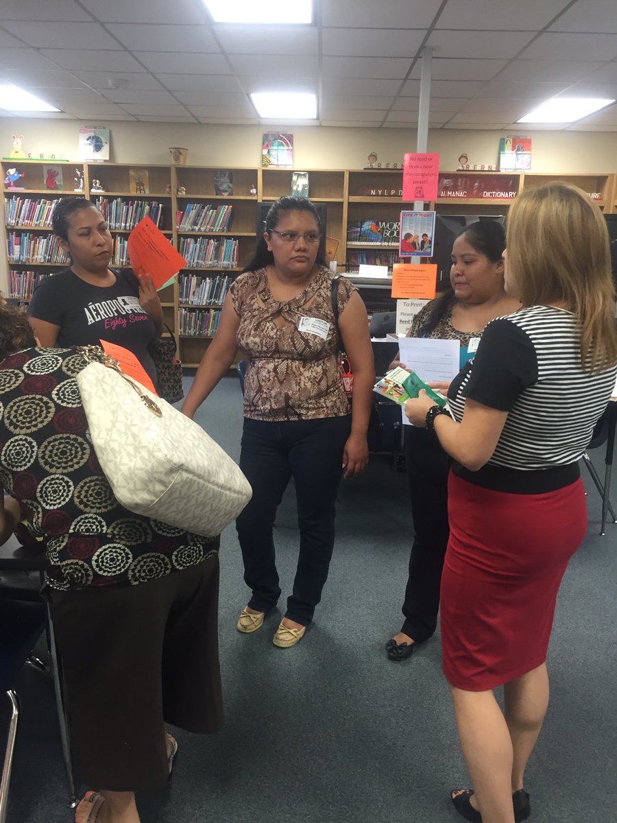 counselortechie's tweet photo. @rubyreedacademy "conversations" continue even after the meeting has ended! @Bushehri2 #communityschoolswork https://t.co/2LlOKbv5HB