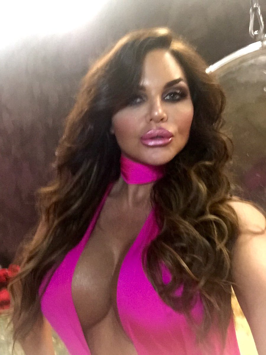 ChristineMQueen's tweet photo. #BTS #PrivateEscortsSydney #Blondeescort #Brunetteescort #Youngescorts #Cougarescort #PrivateManagement #Outcalls https://t.co/E7Prcd3DIV