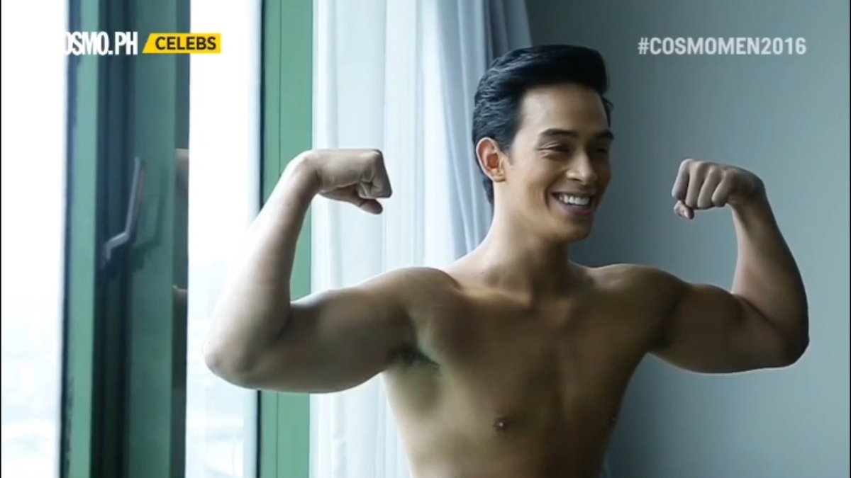 CDCLHQ's tweet photo. Screenshots! π₯
(2/2)
#CosmoMen2016 #TeamDiego https://t.co/8grNThDPxl