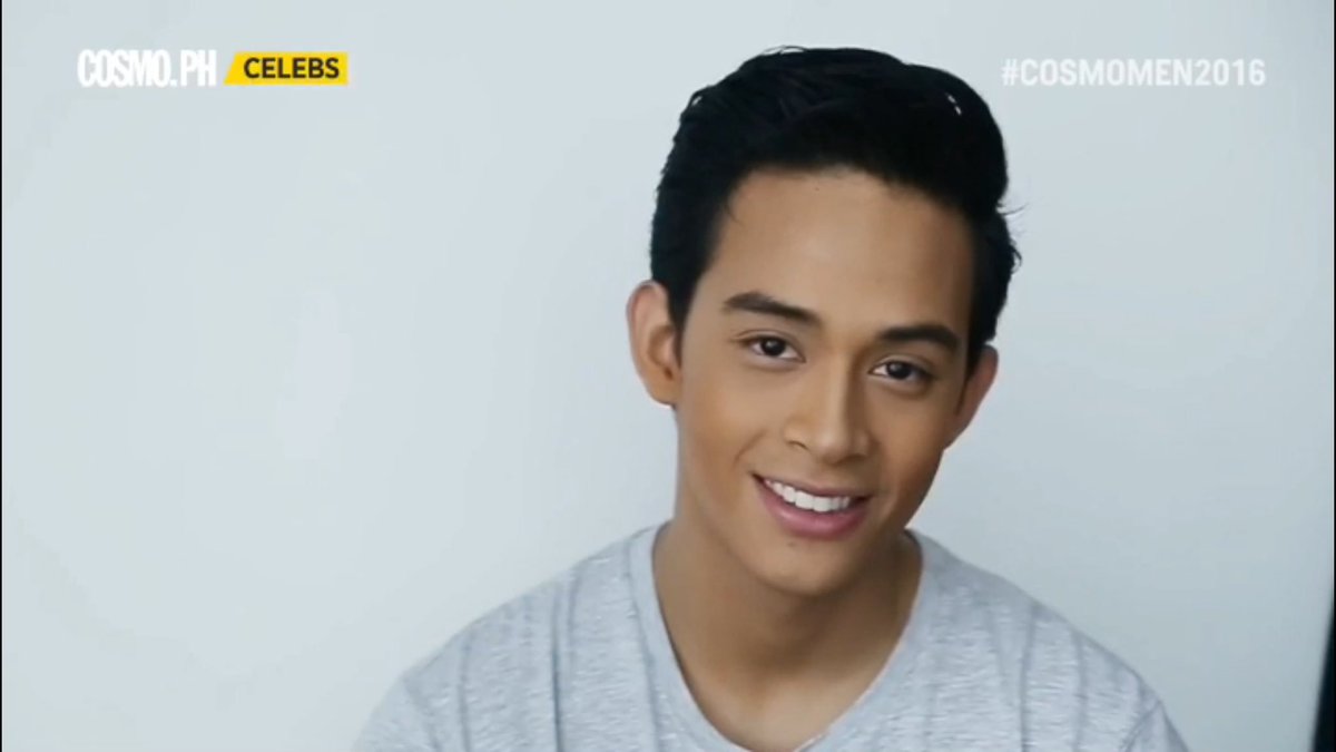 CDCLHQ's tweet photo. Screenshots! π₯
(2/2)
#CosmoMen2016 #TeamDiego https://t.co/8grNThDPxl