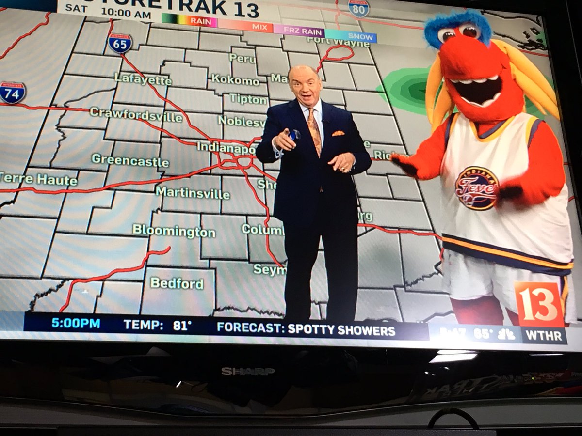 kmess65's tweet photo. #TBT @ChuckWTHR fun moments w @FreddyFever!
2012 #FlatChuck
2015 #GlowChuck
2016 #MapChuck
@IndianaFever @WTHRcom https://t.co/AAqJ1mwy3X