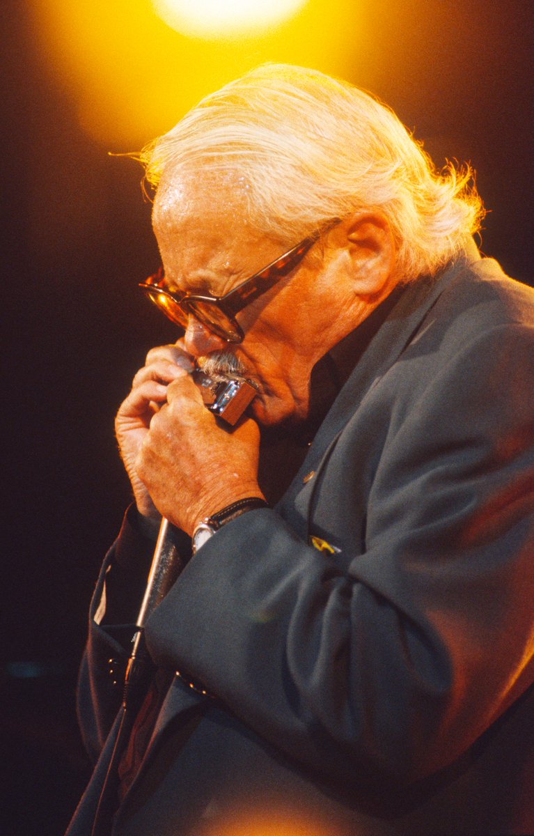 SmetPascal's tweet photo. Voorstel om nieuw metrostation te noemen naar Brusselaar van wereldformaat: Toots Thielemans https://t.co/hsTiQU6nkk https://t.co/q2cPoaMdkj