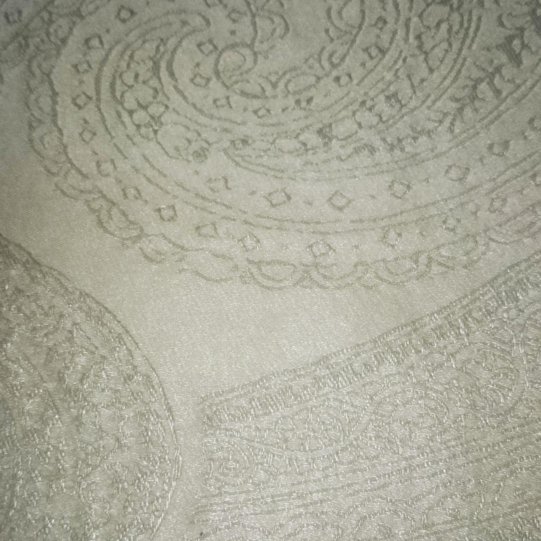 Elegant printed Paisley fabric. Just found!  #newseason #dwhinteriors #budgetfriendlyinteriors #autumnreadyinteriors