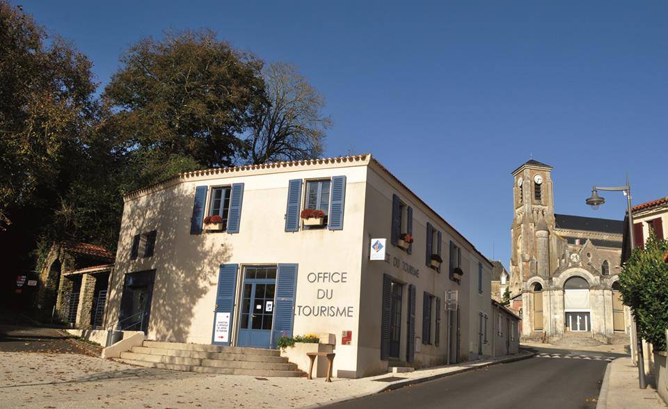 OT_TalmontSH's tweet photo. @OT_TalmontSH sera ouvert pour les Journées du Patrimoine:dimanche de 9h30 à 12h30 et de 14h à 17h ! Samedi idem 18h https://t.co/kxuDRDgUPn