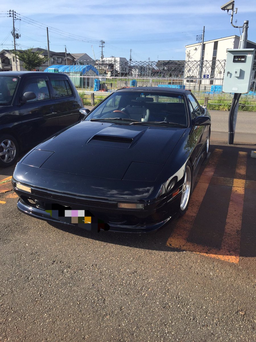 塾長 今日の新潟はこの車で移動しました こんな車高の低い車に乗ったのはじめてです サバンナrx7の平成元年車 だそうです オーナーは旧車好きらしいので次はランボルギーニミウラでお願い致します 塾長 今日の新潟はこの車で移動しました こんな車高の低い車に乗ったのはじめてです サバンナrx7の平成元年車 だそうです オーナーは旧車好きらしいので次はランボルギーニミウラでお願い致します