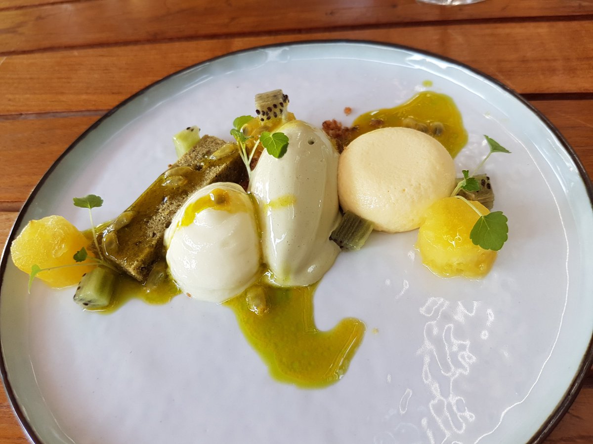 Gisteren heel fijne lunch gedaan bij <a href="/RestaurantFris/">Restaurant Fris</a> Haarlem. Heerlijke smaken, fijn terras, well done Rick &amp; team!