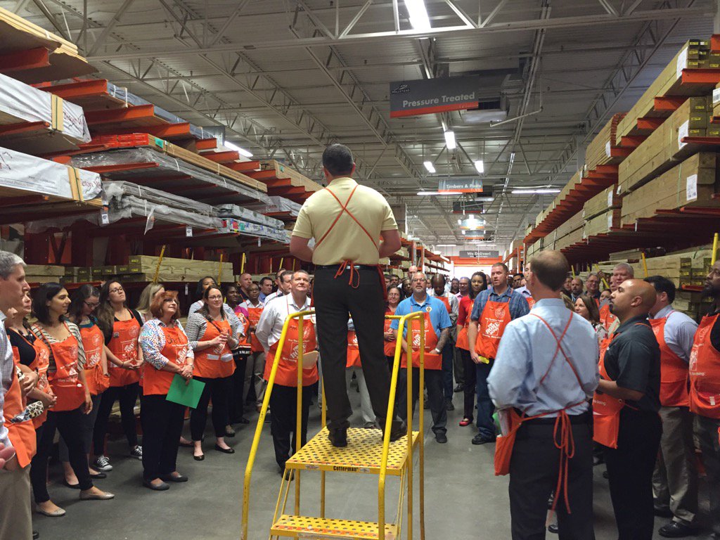 Getting fired up in Savannah at D23 MVP/RVP walk!  Thx #170 for hosting! Great in aisle PKs!