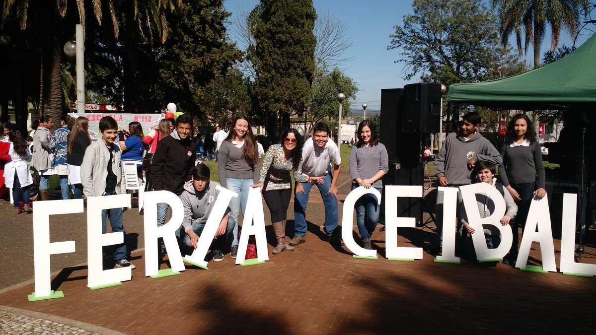 adrimagnone's tweet photo. Feria Ceibal. #eelabted @Liceo6Rivera presente @pmacedo07 @Plan_Ceibal equipo prog y robótica @MagelaFuzatti https://t.co/pto37Z21Bk