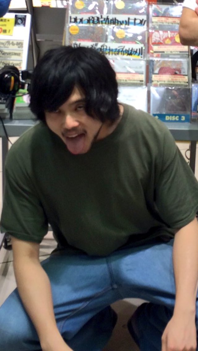 KingGnu_JP's tweet photo. やんややんや
祭りや祭りや
やんややんや https://t.co/BjOlpPp8rt
