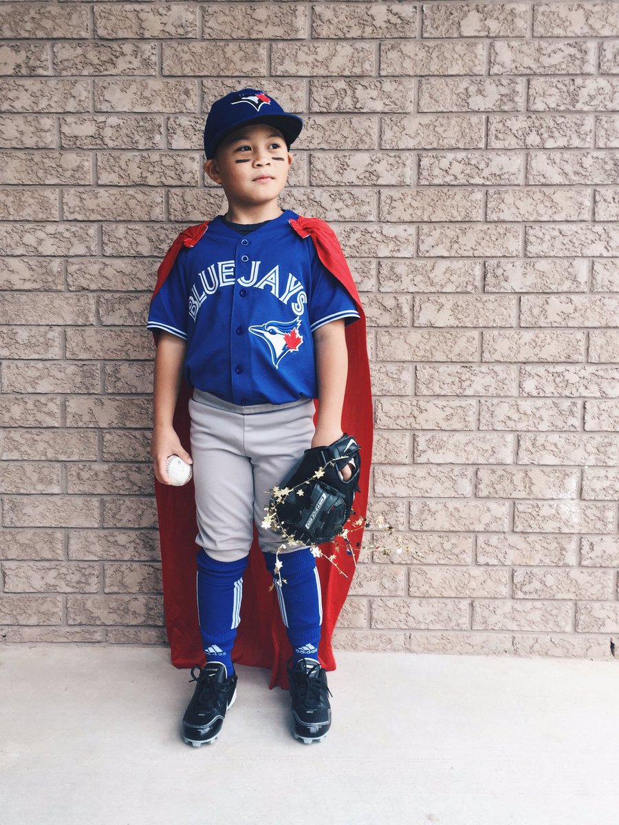 hello_charisse's tweet photo. this is A. A loves ⚾️. A plays ⚾️. A's pretty good at ⚾️. A is a super fan. RT &amp; vote for Aiden! #BlueJaysFOTY2 https://t.co/0YDQYLF5XM