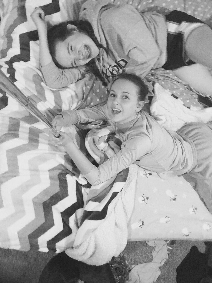 jordanjarrett_7's tweet photo. HAPPY BIRTHDAY!!! love you longtime๐๐ #riprainbowpuffs #busrid #3weeks #guyferi #shutuppinhead https://t.co/DQRPBEcZms