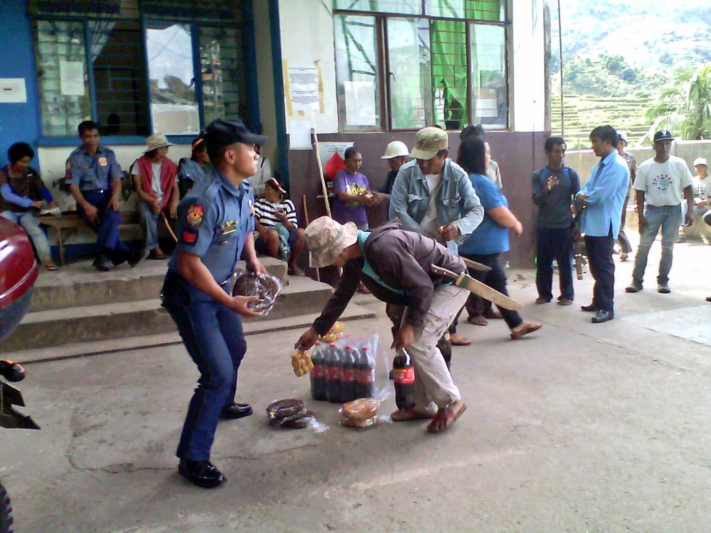PNPSadanga1's tweet photo. Police presence&amp;assistance during community dialogue after visit at water source &amp; Mainit mines @comila_cornelio https://t.co/ewYu03pM1l