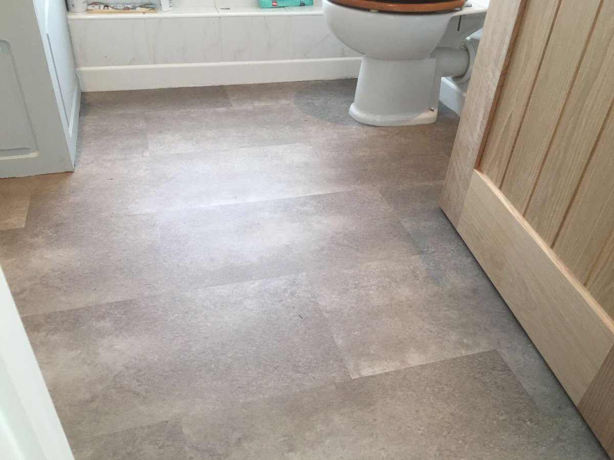 FirstForFloors's tweet photo. @GroupTarkett #ID30 LVT tiles fitted in #bathroom. @SimonTarkettUK ๐ https://t.co/JDPQ9ymGzm