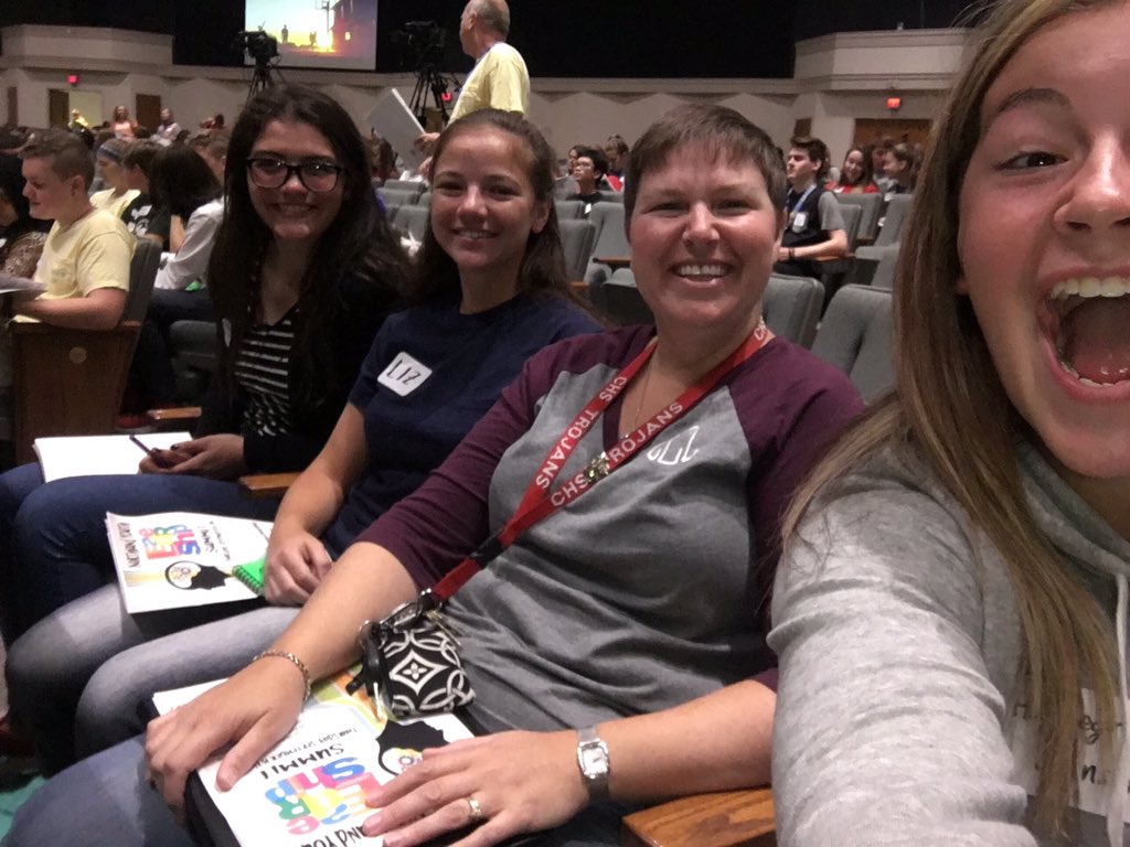 CarrolltonStuCo's tweet photo. Getting our leadership on! #whatsworthmo #nyls2016 https://t.co/Lmf4MYsUZg
