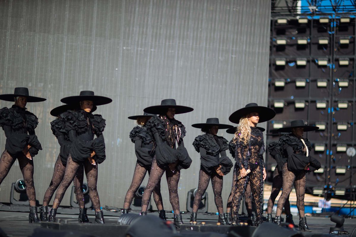 Beyoncé >> The Formation World Tour - Página 42 CsZkbhnWYAA8ZCw