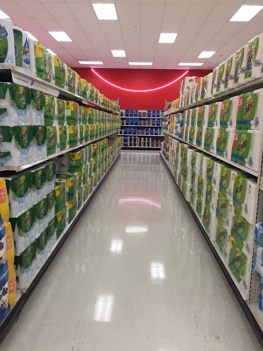 #sharkfrenzy #filltozone enough said...<a href="/meteyard/">yard88</a> @rankin_logan <a href="/adriennelebo/">Adrienne Lebo</a> <a href="/StreuBryan/">Bryan Streu</a>