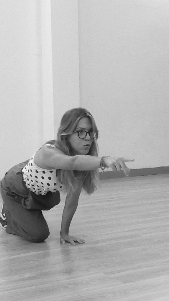 Teatrodelcuervo's tweet photo. @AnaChardonnay es Hermia  #NuestroSueño #Teatro #Gijón 1 de Octubre! @Teatrogijon https://t.co/Cc1lplkcp0 https://t.co/Wxyfhmt402
