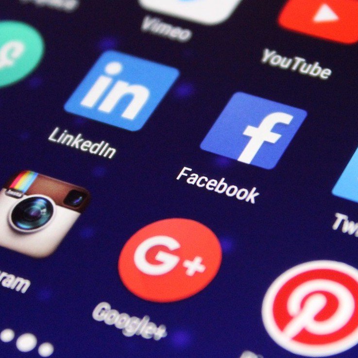Social Media Cafe, Tavistock - free advice, no question too silly buff.ly/2cimPLD #smallbiz #marketing